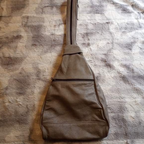 Grey Leather Mini Back Pack/Shoulder Bag. Size 9"w x 14"h x 11.5"d - Picture 1 of 11